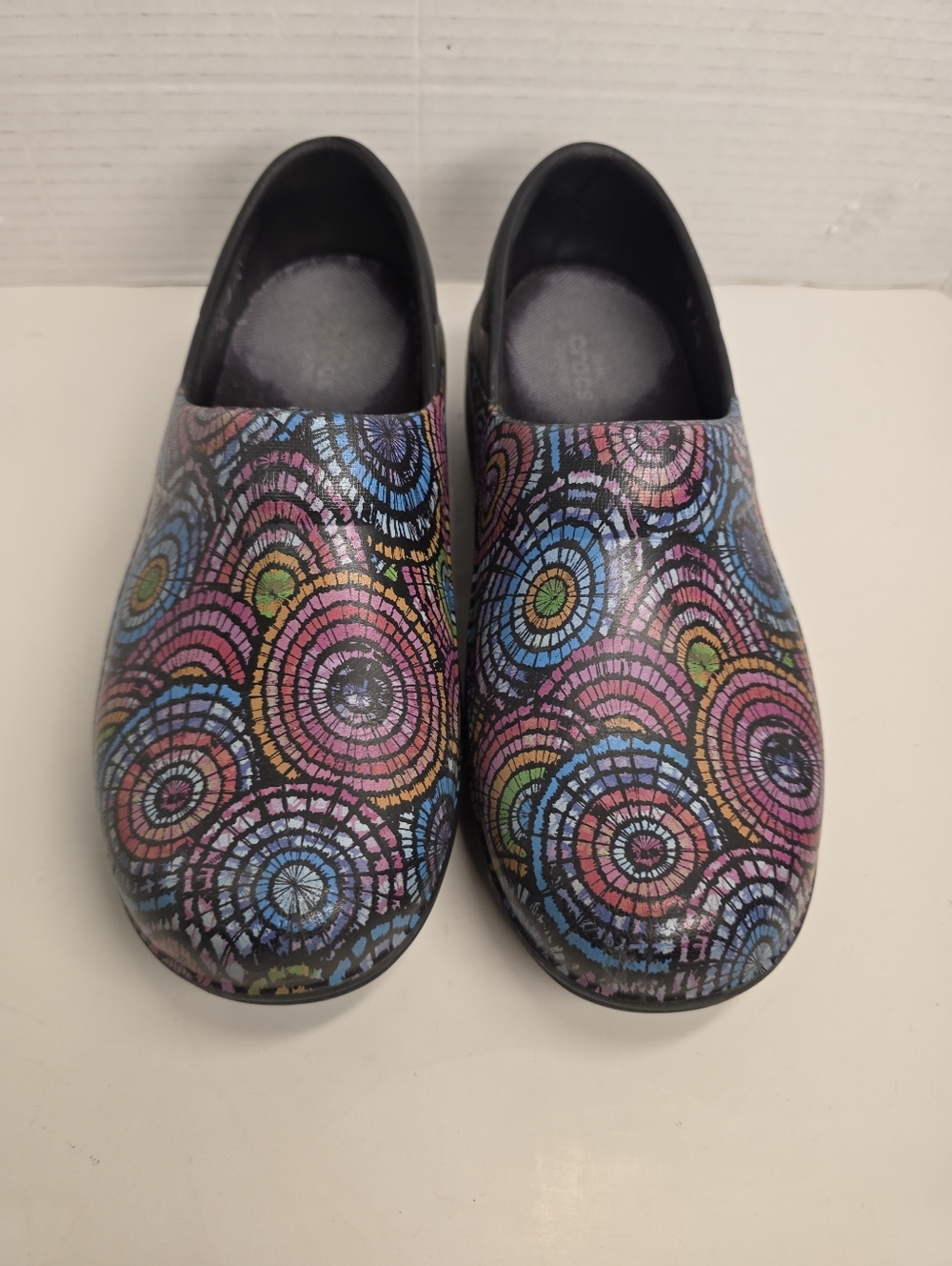 Crocs Colorful Rubber Clog Shoes TLC Sz 7 Garden Outside Recreation